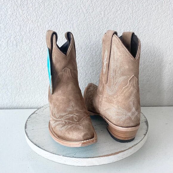 Lane LEXINGTON Womens Cowboy Bootie 8 Latte Suede Western Cowgirl Short Boots - Picture 1 of 11